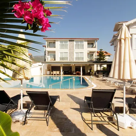 Tufan Boutique & أورتاجا